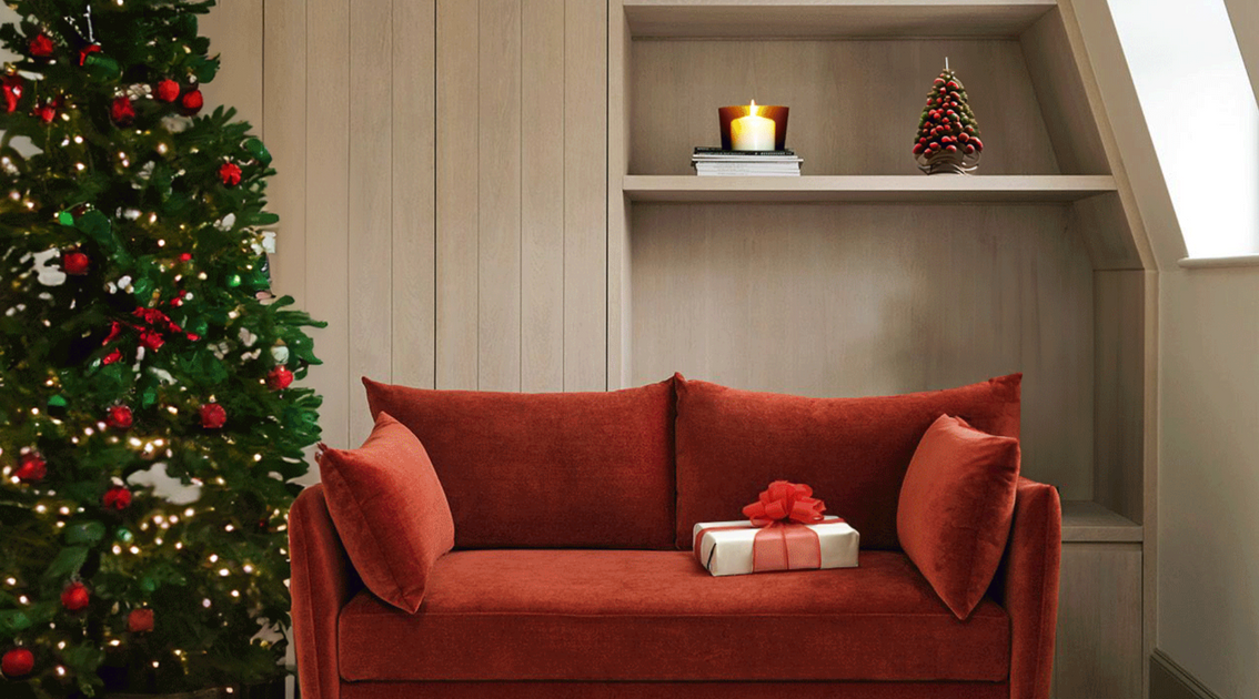 10 Clever Christmas Decor Ideas For Small Spaces | Swyft