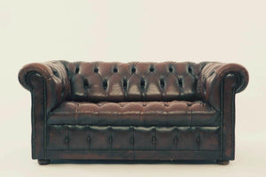 Leather vs Fabric Sofas – Which is right for me?