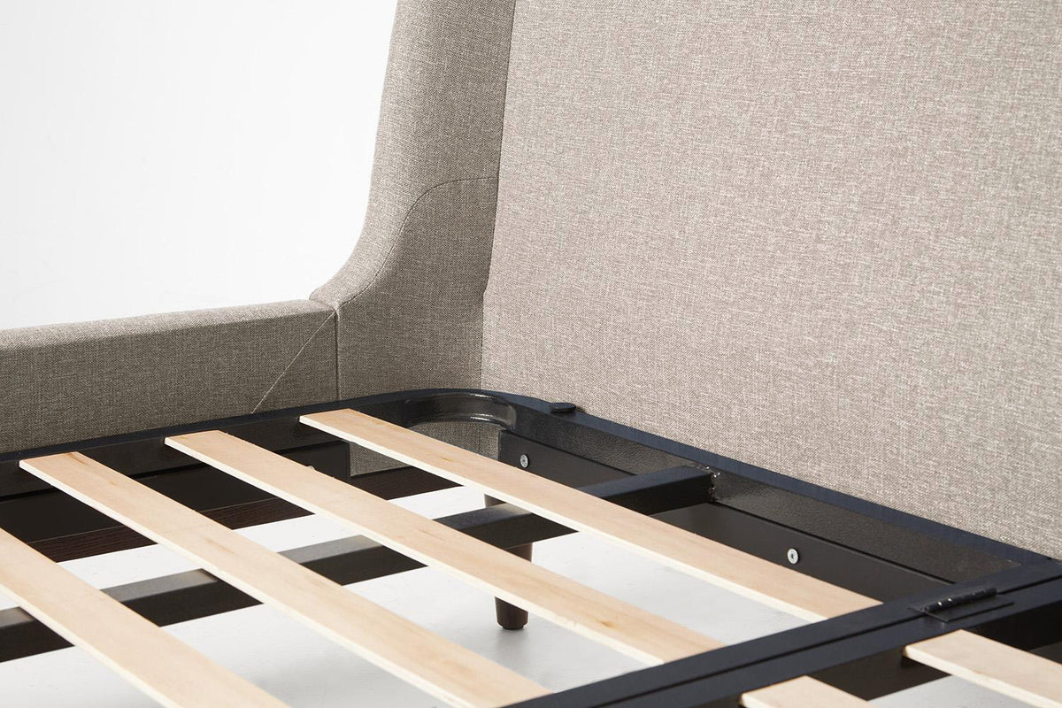 Bed 02 Super King Sized Bed