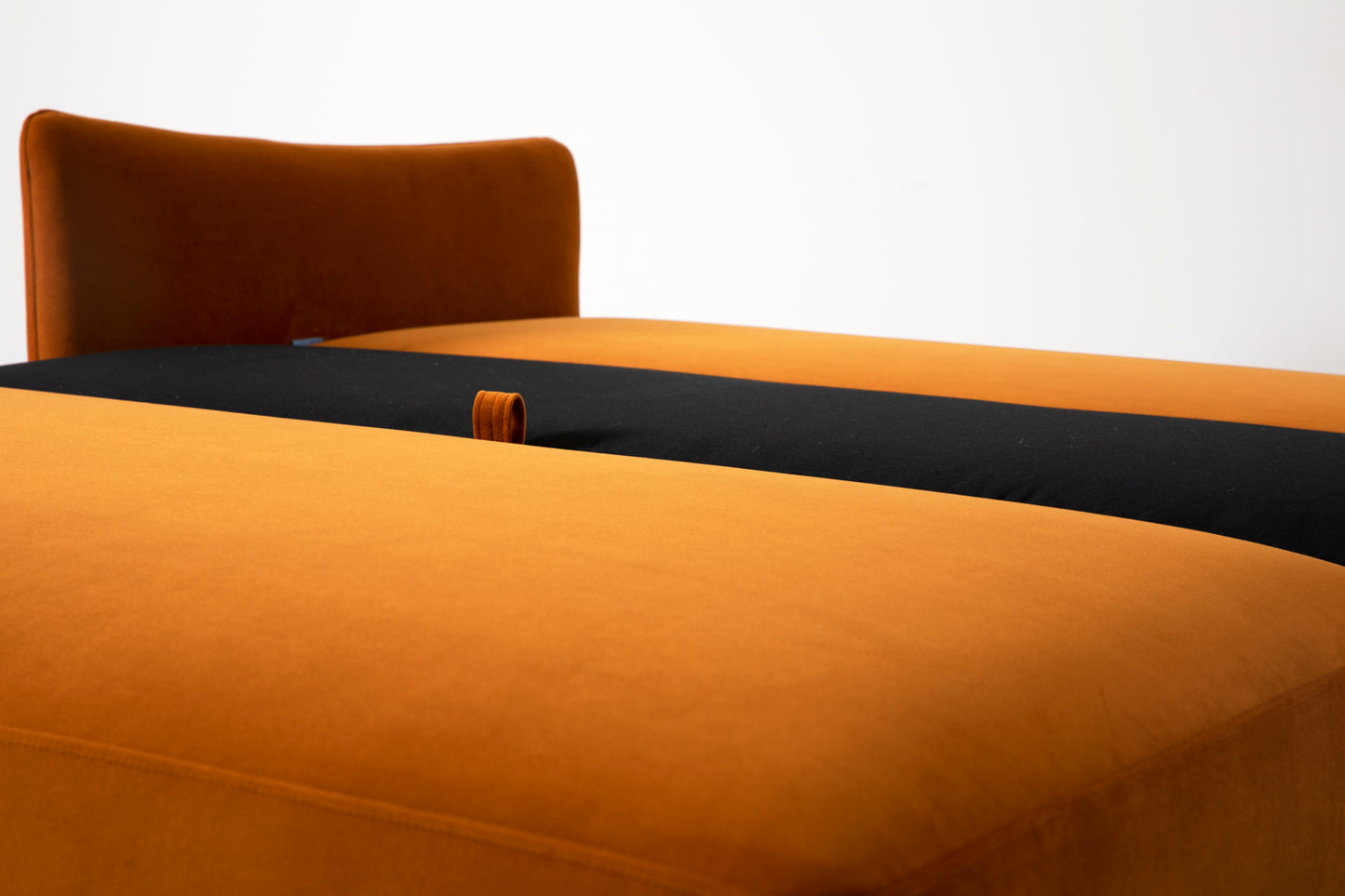 Model 08 2.5-Seater Sofa Bed
