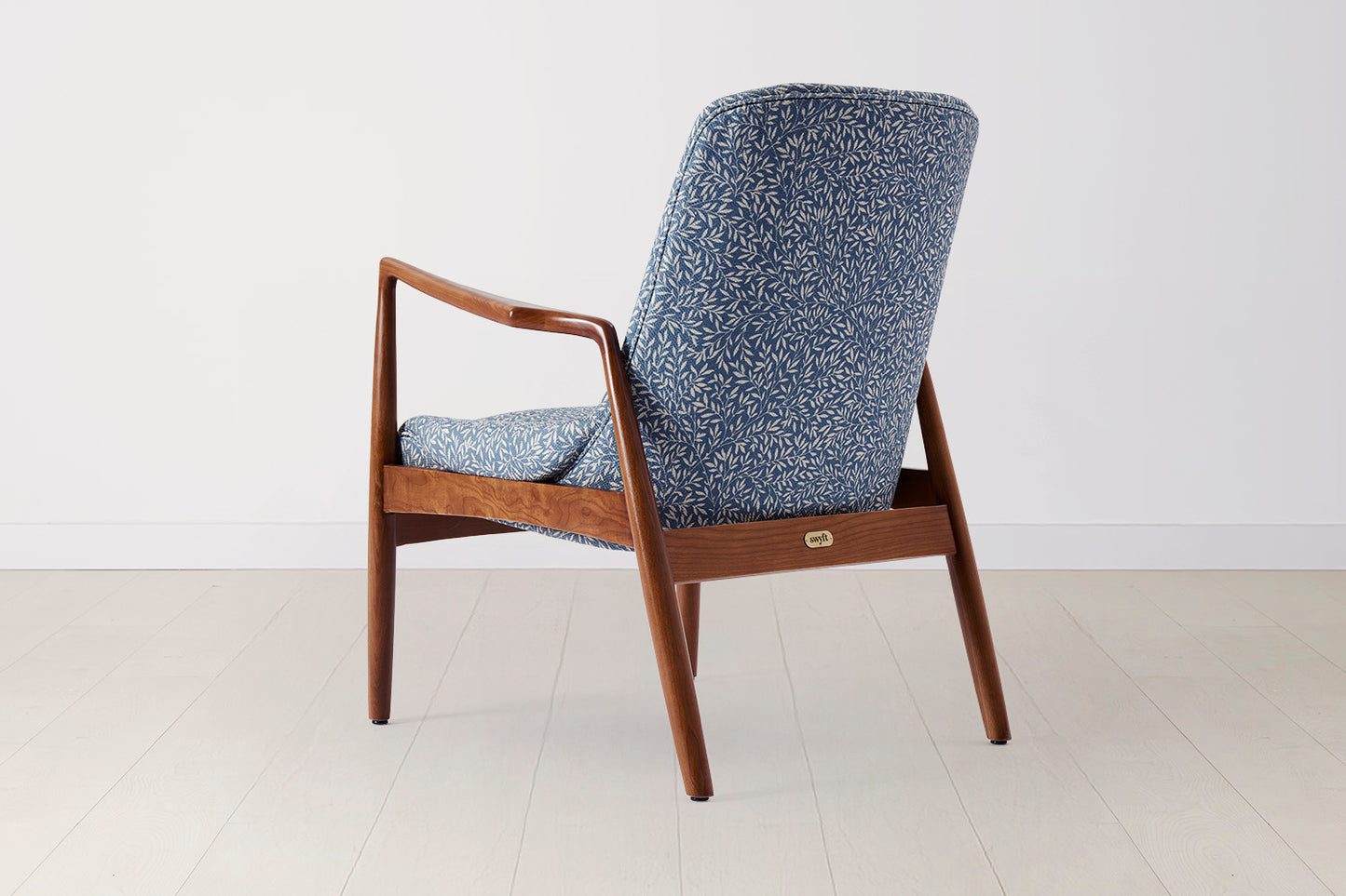 Chair 01