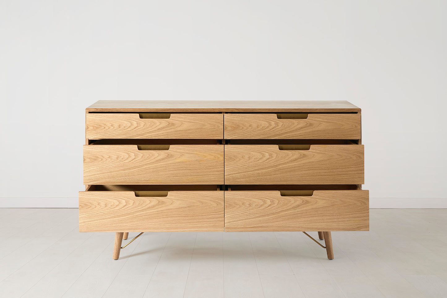 Chest of Drawers 01