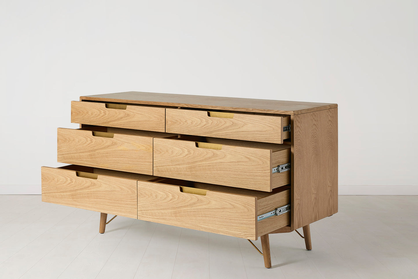 Chest of Drawers 01