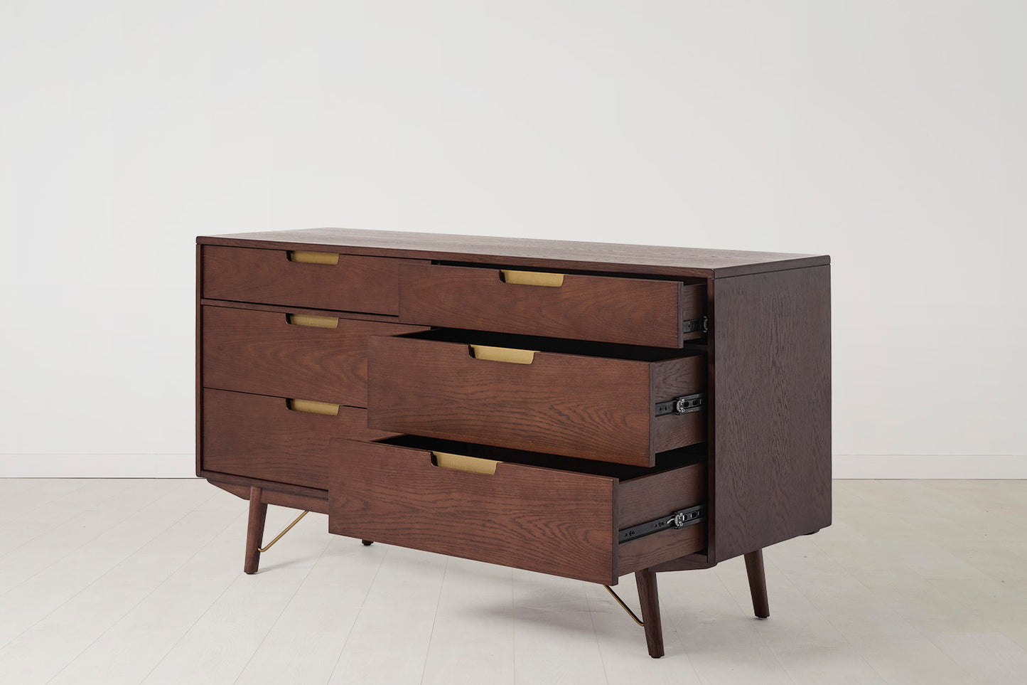 Chest of Drawers 01