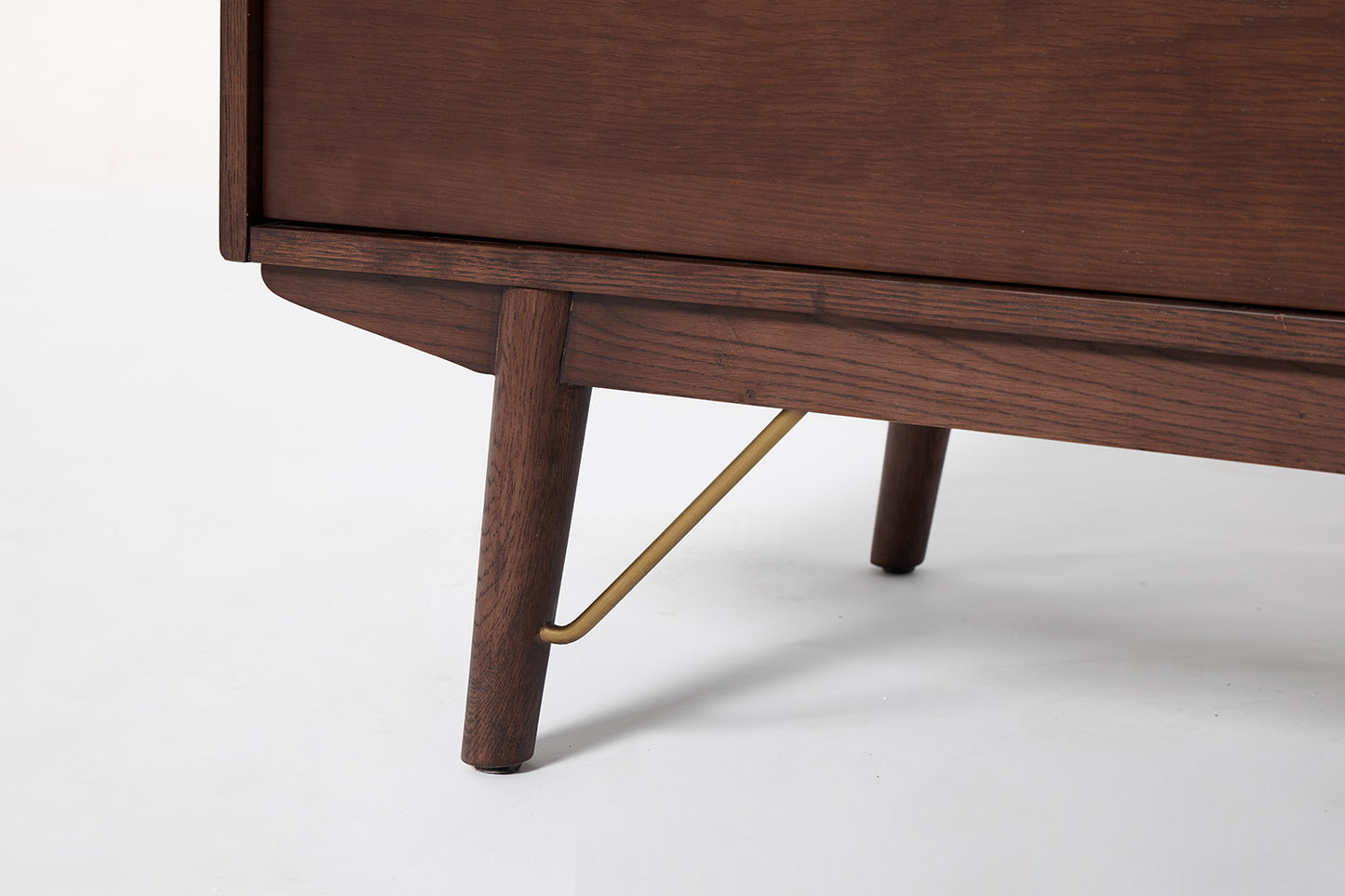 Chest of Drawers 01