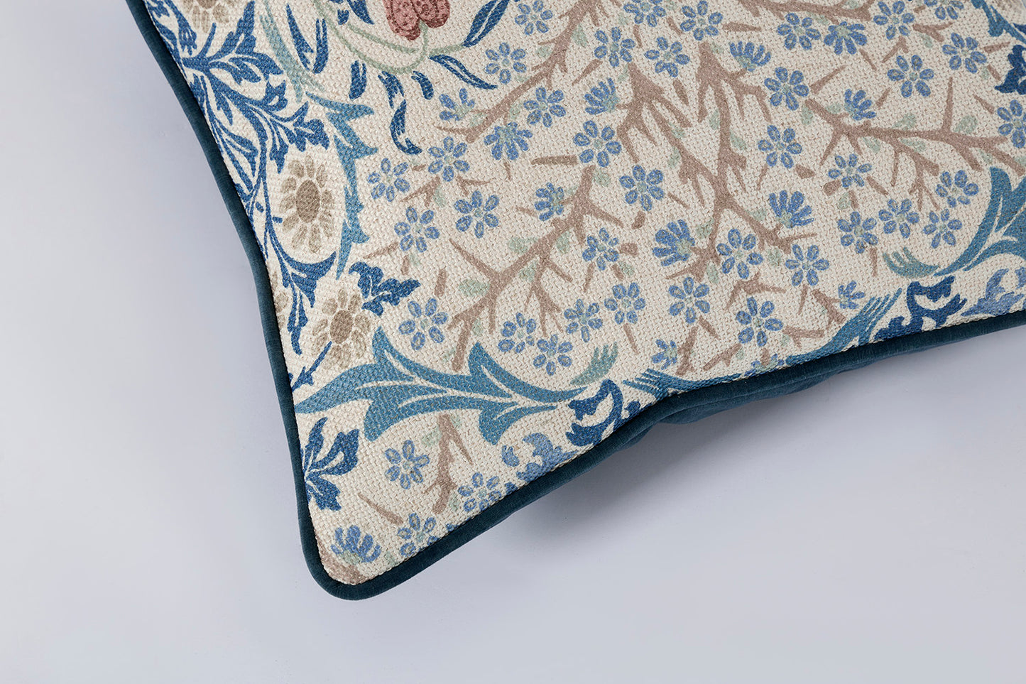 Cushion 01