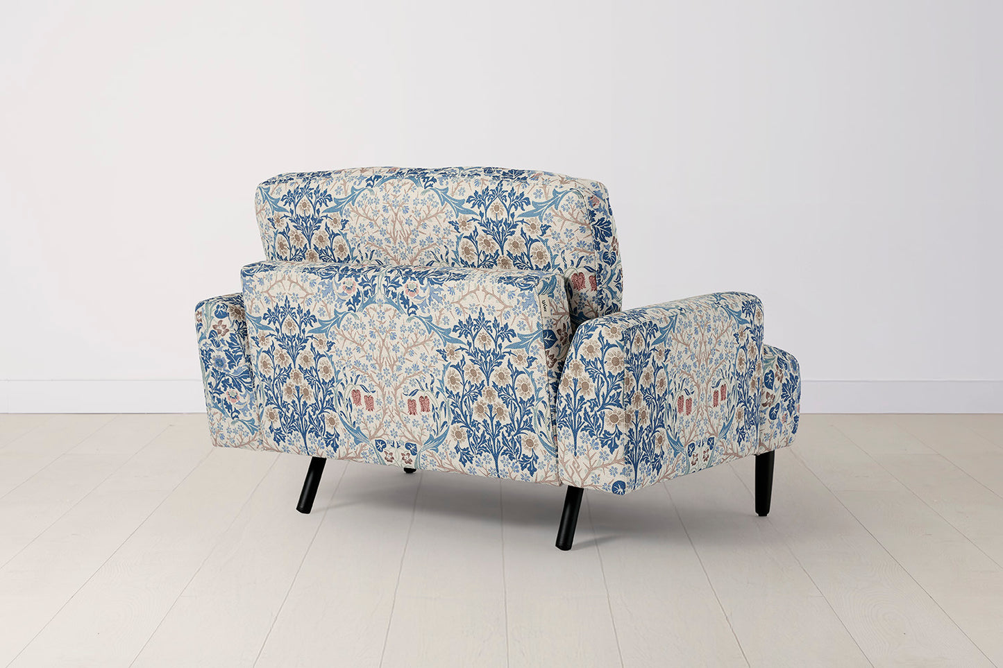 Model 05 Loveseat