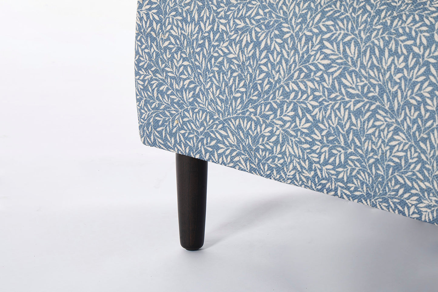 Model 05 Loveseat