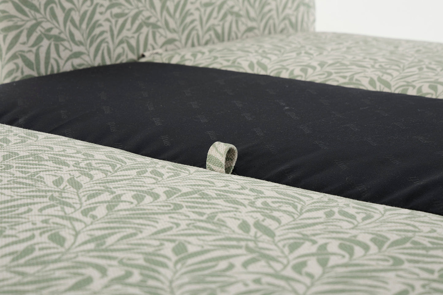 Model 08 2-Seater Sofa Bed