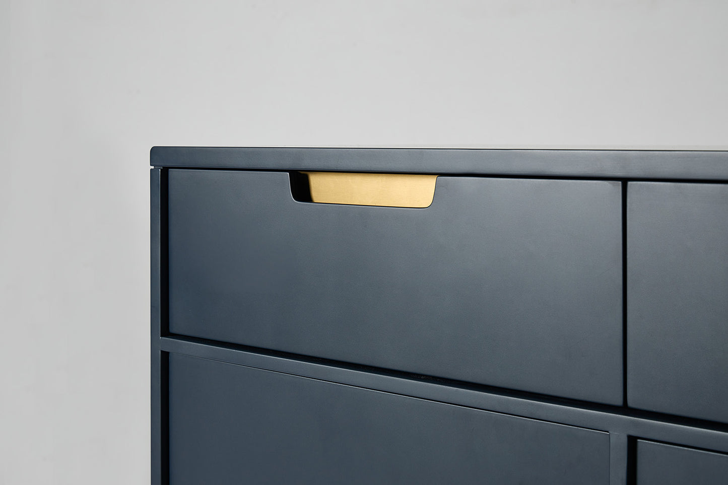 Sideboard 02