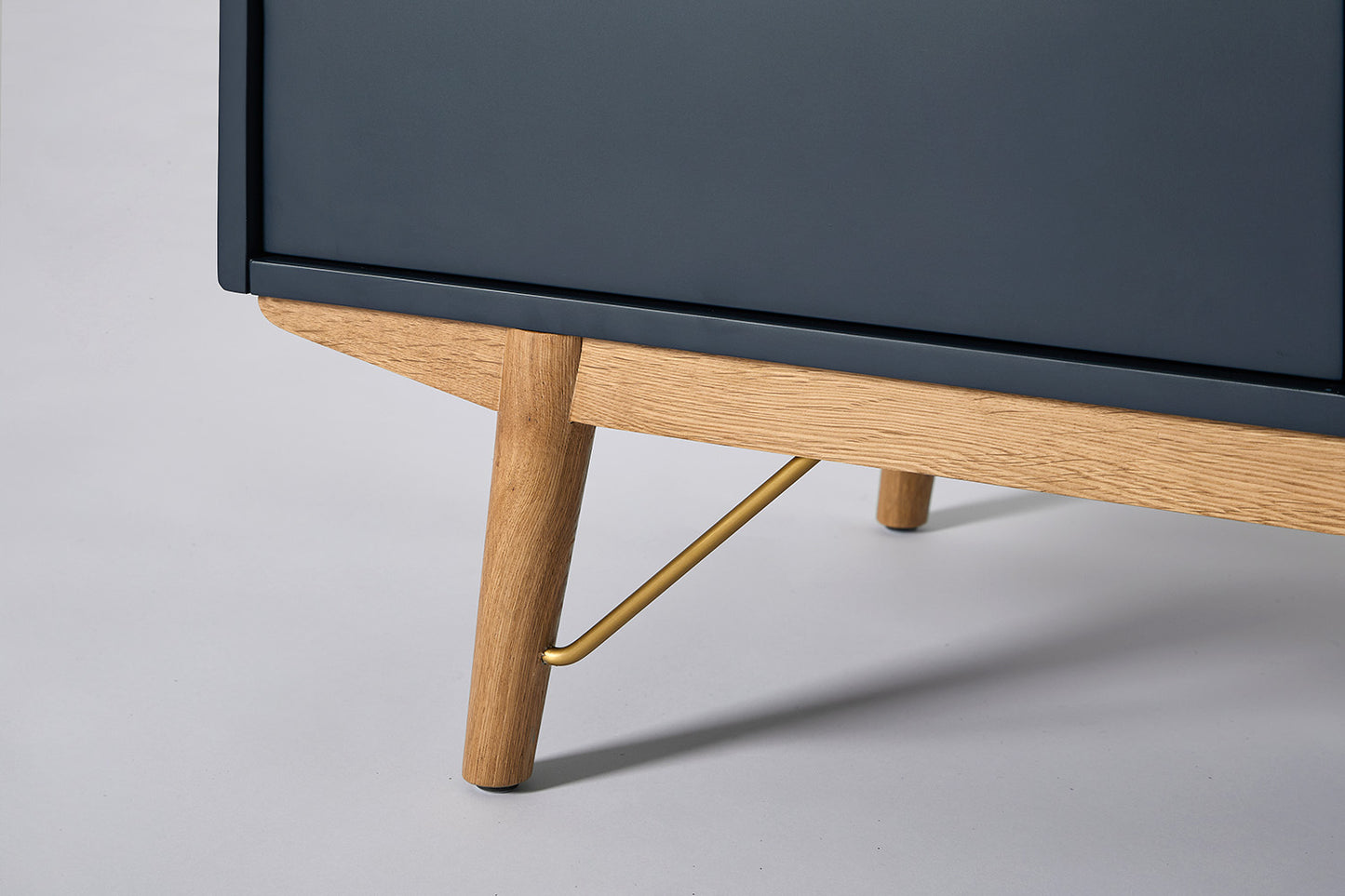 Sideboard 02