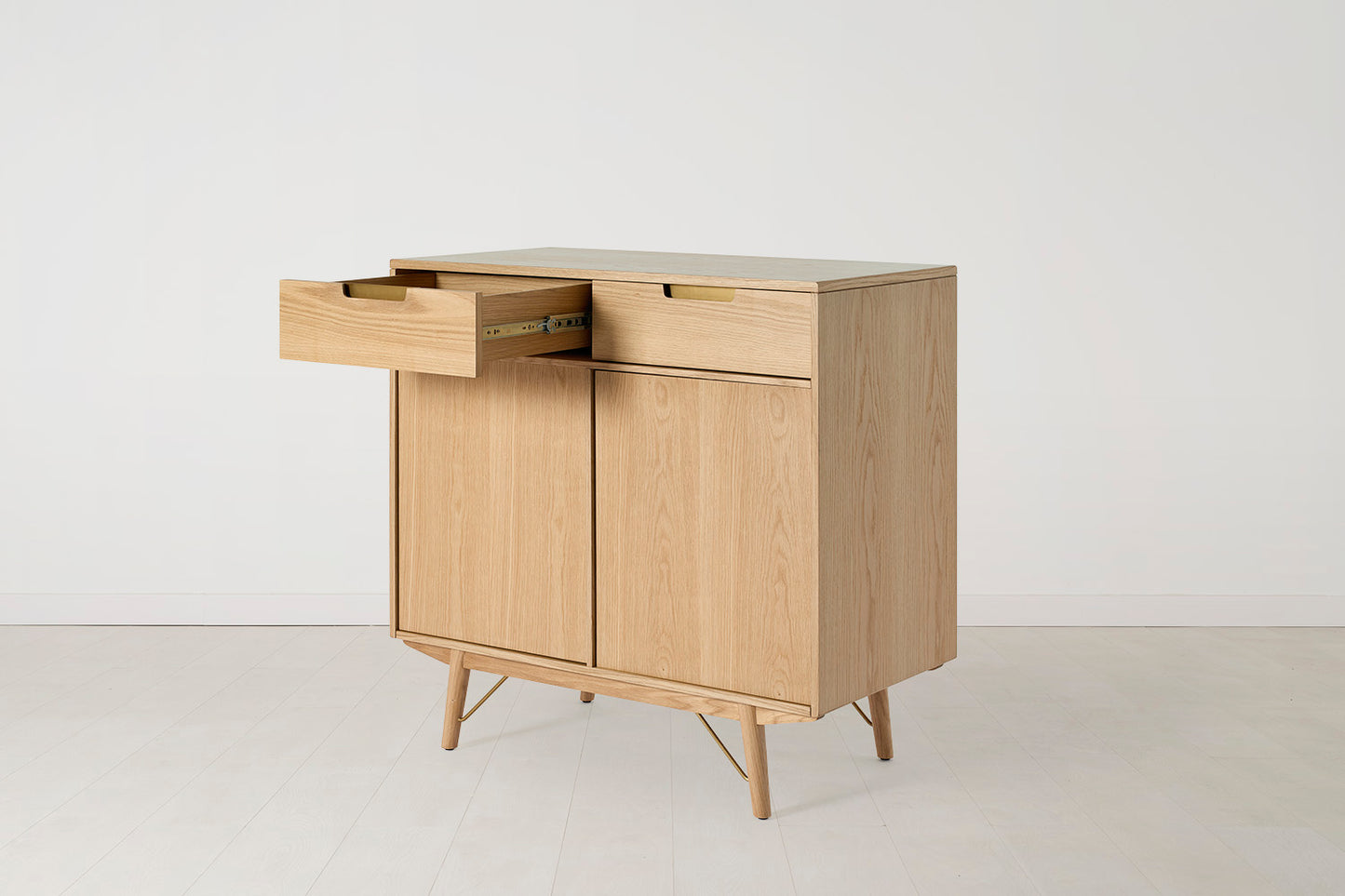 Sideboard 02