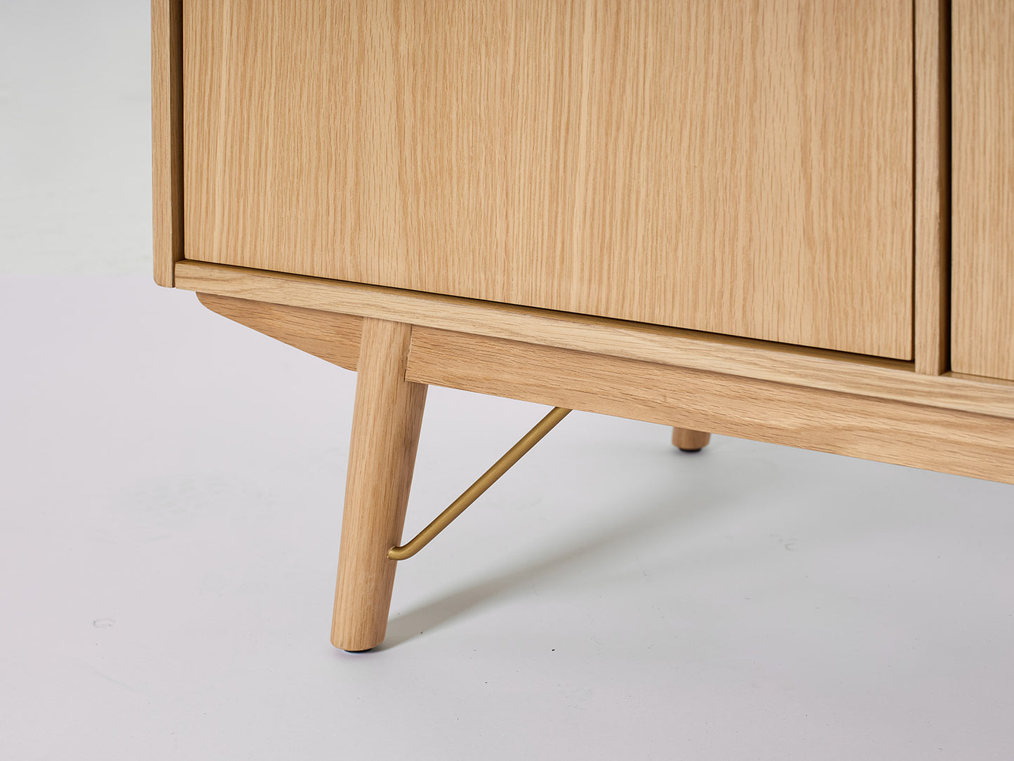 Sideboard 02