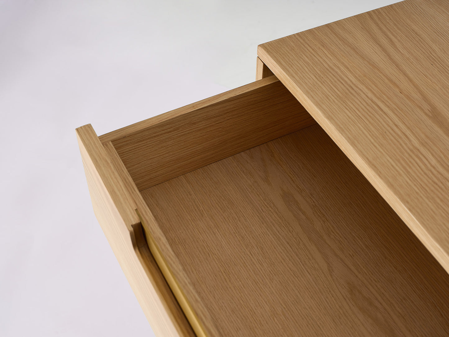 Sideboard 02