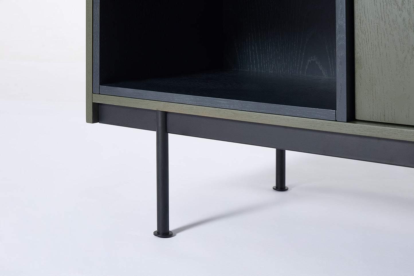 Sideboard 03