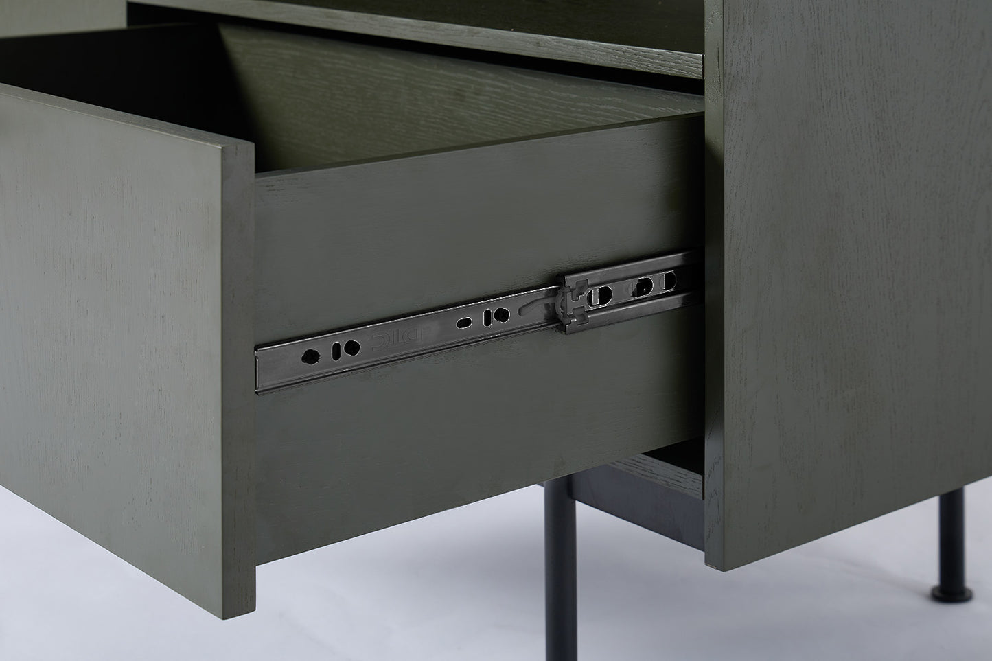 Sideboard 03