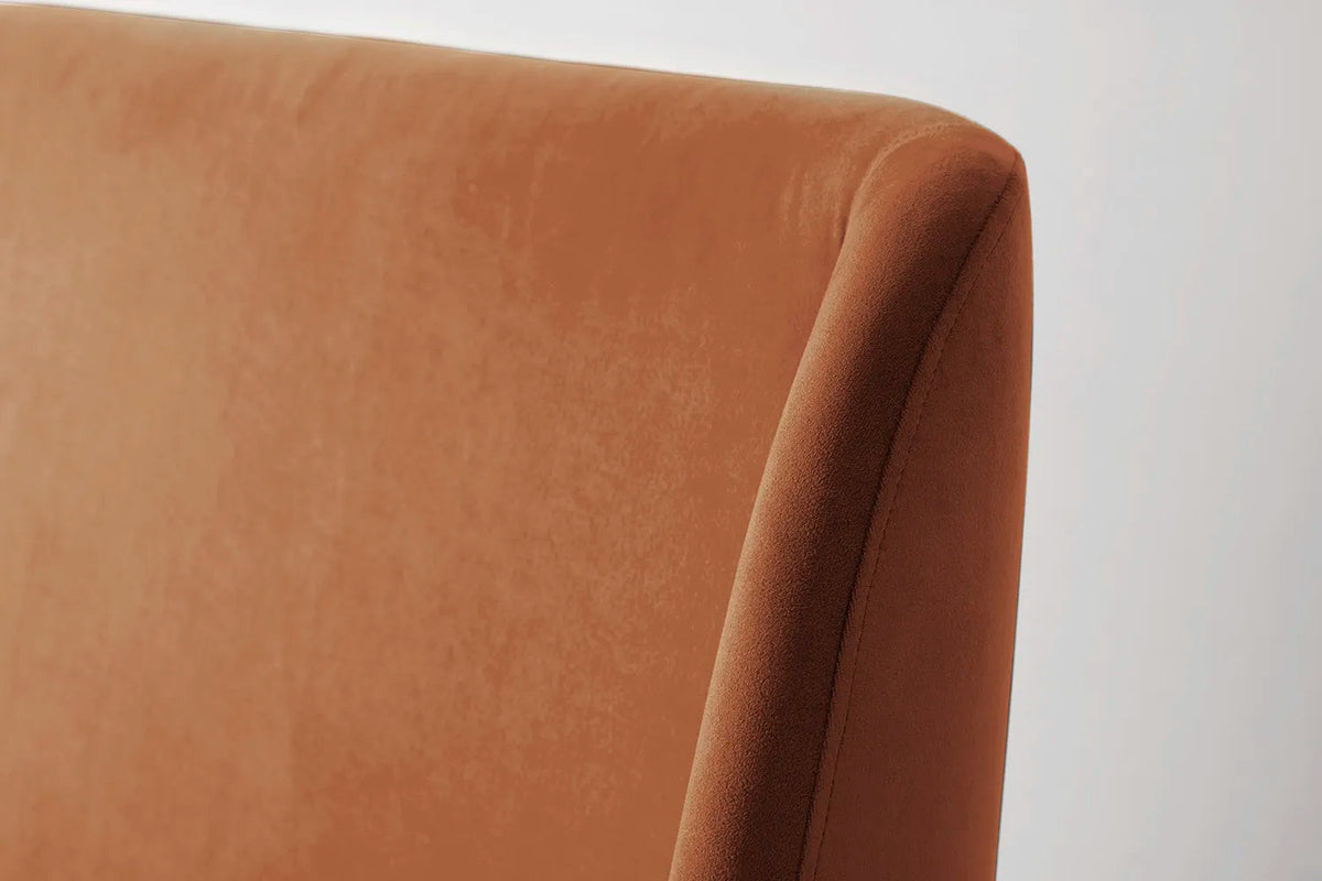 Bed 02 Super King Sized Bed