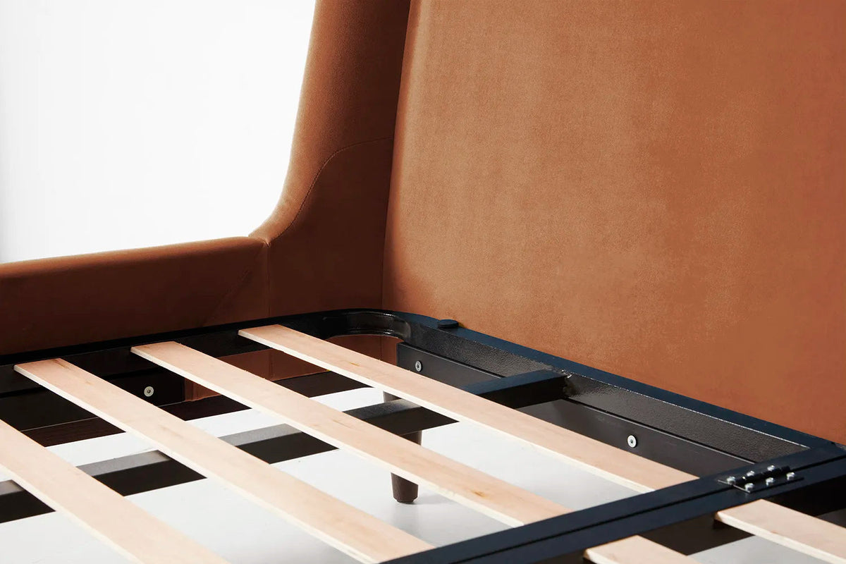 Bed 02 Super King Sized Bed