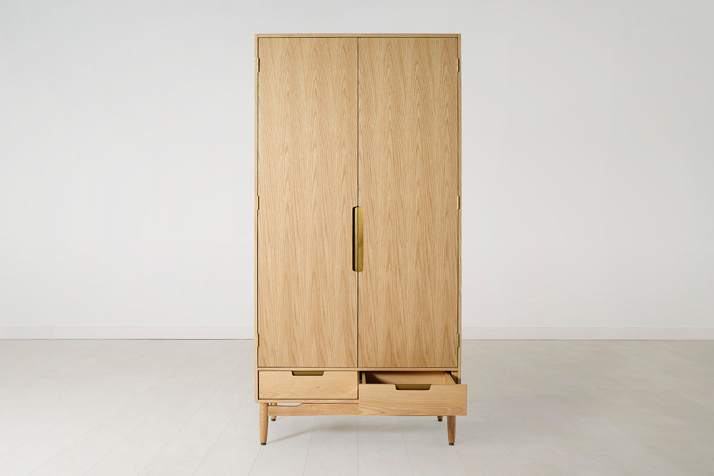 Wardrobe 01