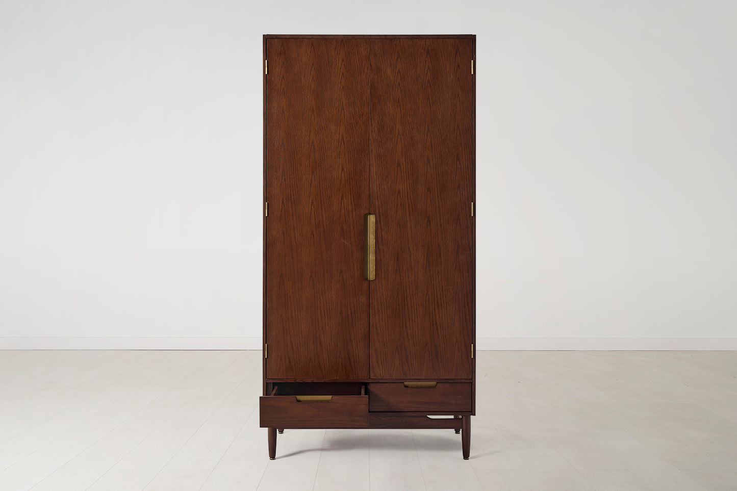 Wardrobe 01