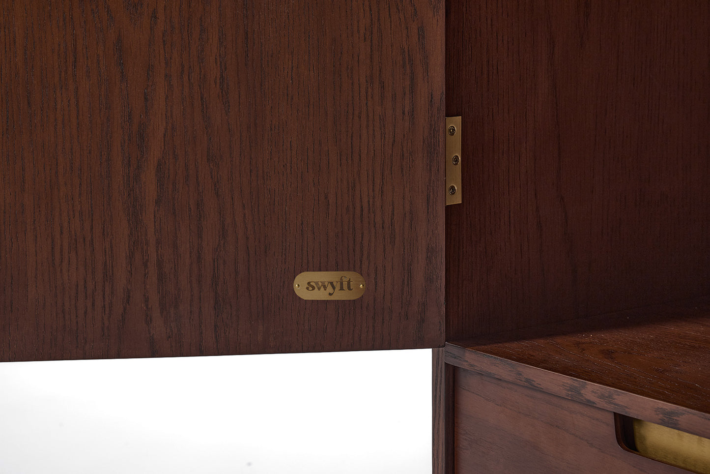 Wardrobe 01