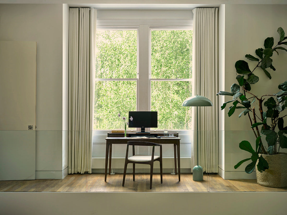 How to Set Up Your Desk for Video Calls