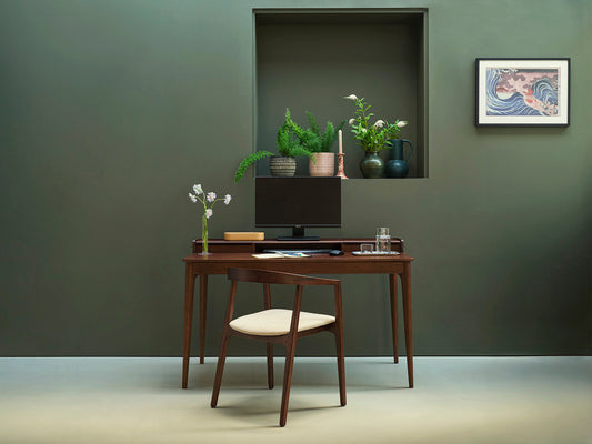 Interview with The Designer: Desk 01