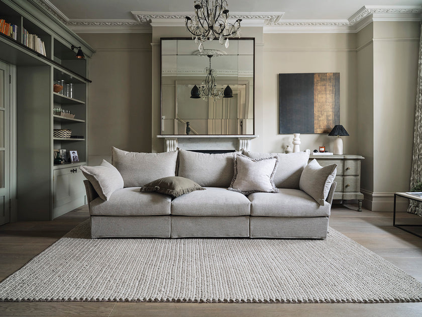 How To Choose An Area Rug For A Living Room | Rugs | Swyft