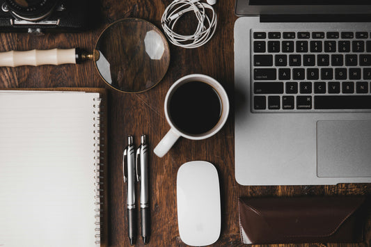 9 Ways to Set Up Your Desk for Maximum Comfort and Productivity