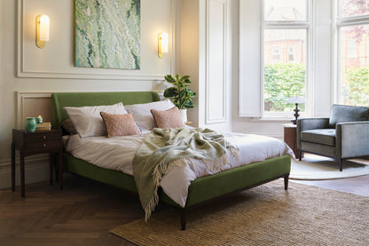 Bed 02 Double Bed, Vine