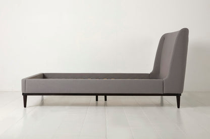 Bed 02 Double Bed, Risso
