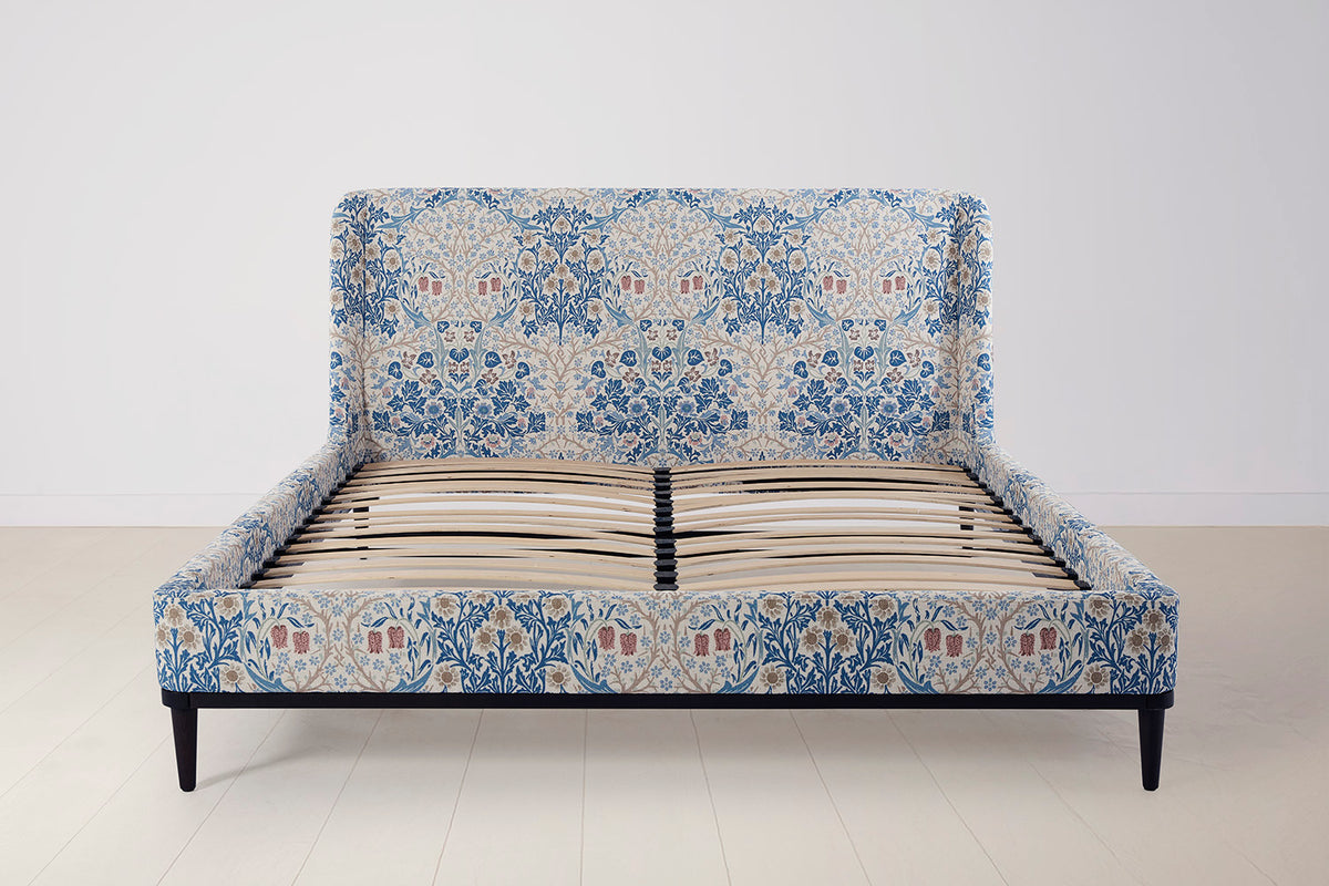 Bed 02 Super King Sized Bed, Blackthorn