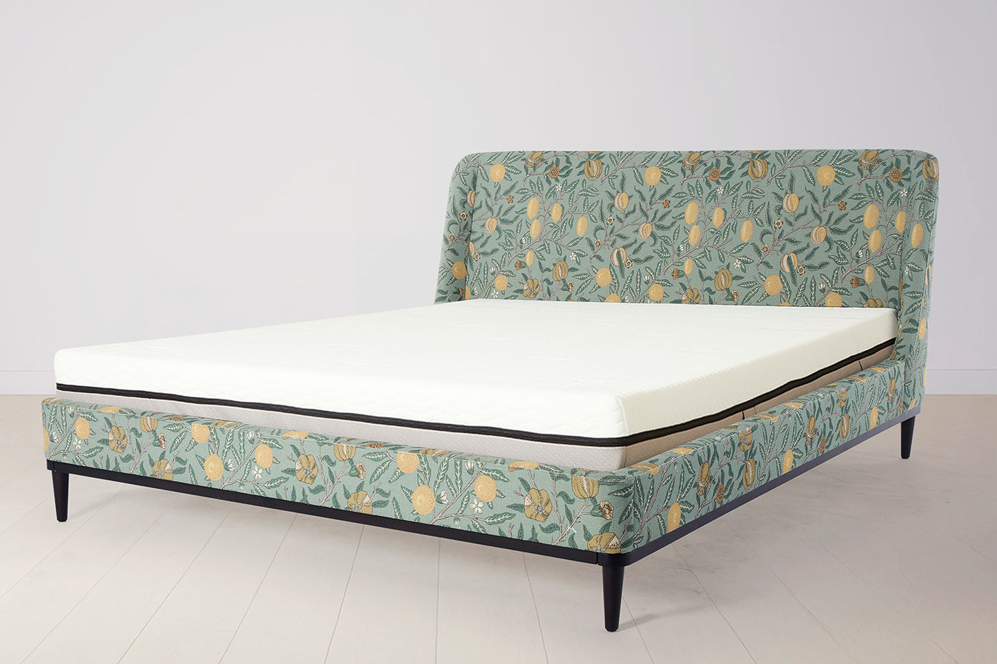 Bed 02 Super King Sized Bed