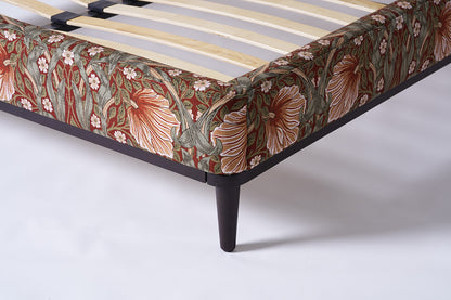 Bed 02 Super King Sized Bed, Pimpernel