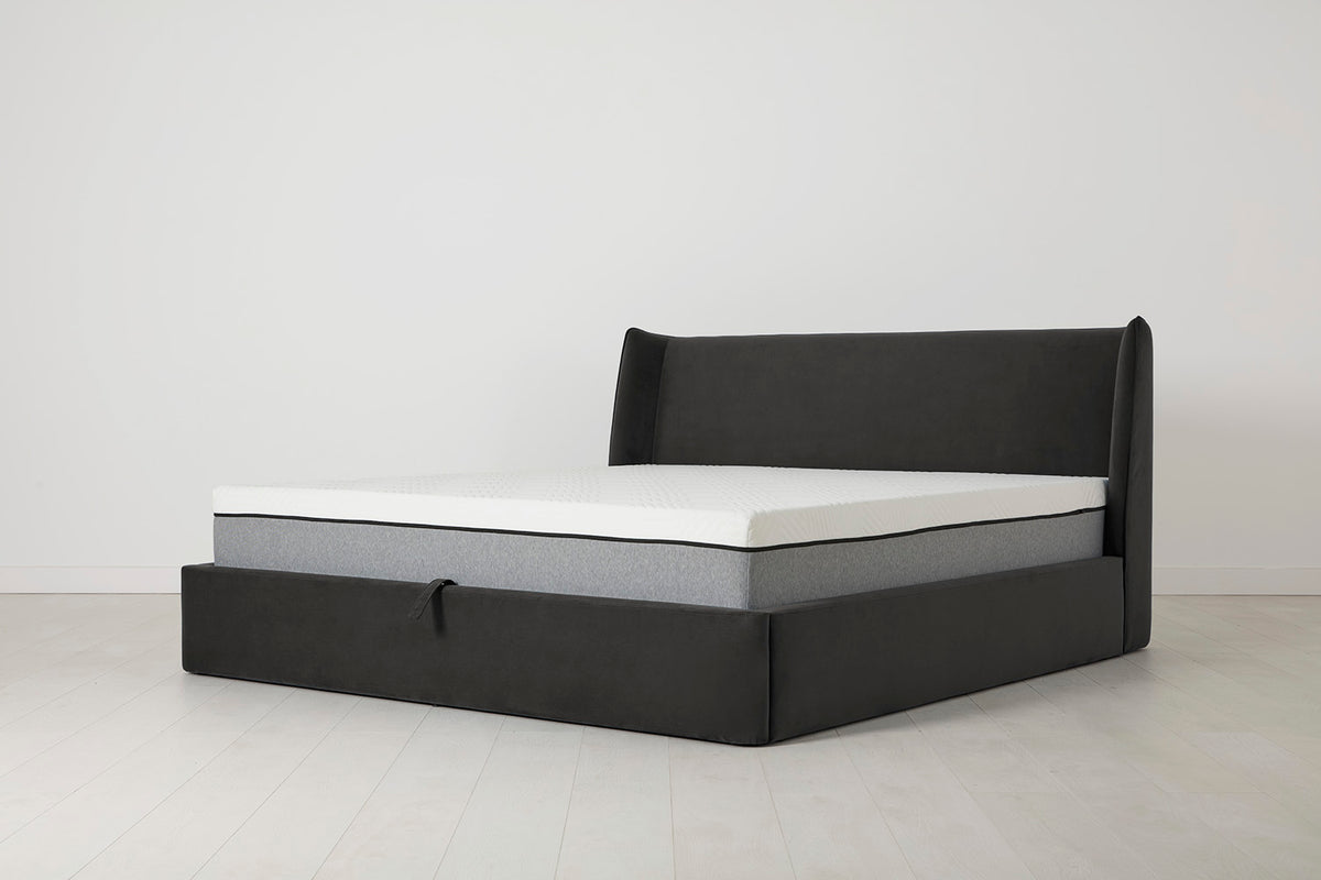 Bed 03 Super King Sized Bed