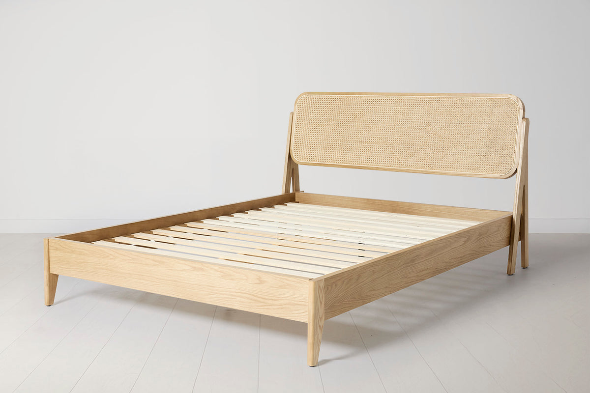 Bed 04 King Sized Bed, Oak