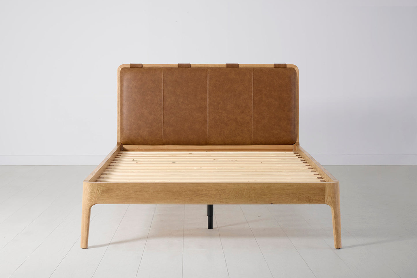 Bed 05 Double Bed, Oak / Maple