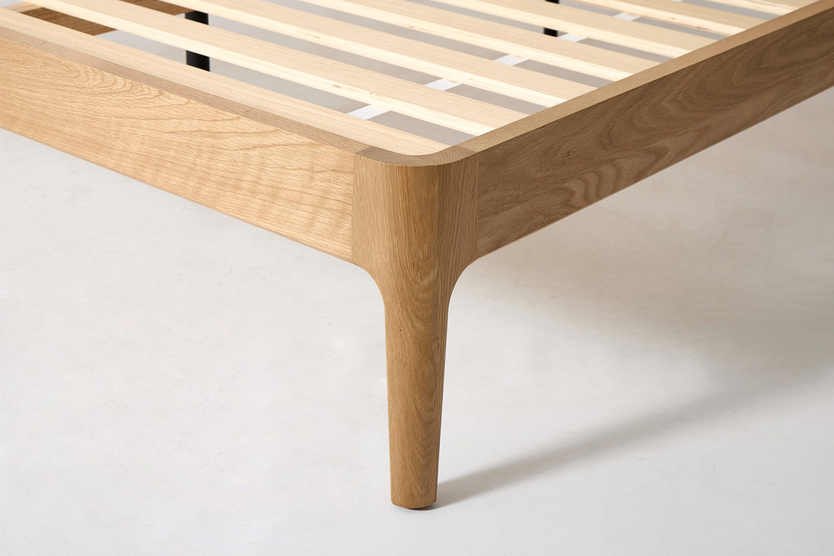 Bed 05 Double Bed, Oak / Oatmeal