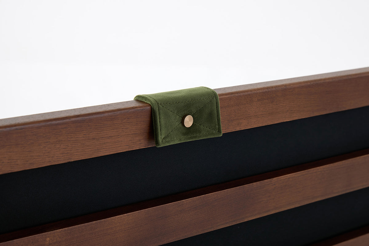 Bed 05 Double Bed, Walnut / Vine
