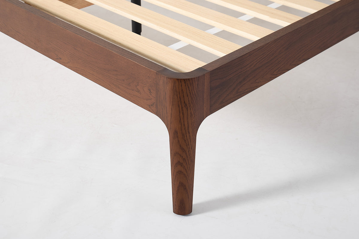 Bed 05 Double Bed, Walnut / Vine