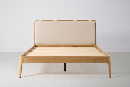 Bed 05 King Sized Bed, Oak / Oatmeal