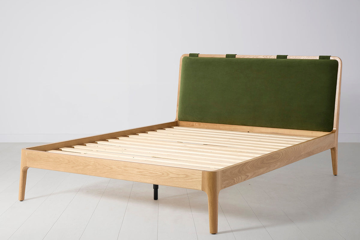 Bed 05 King Sized Bed, Oak / Vine