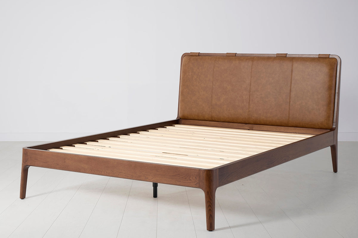 Bed 05 King Sized Bed, Walnut / Maple