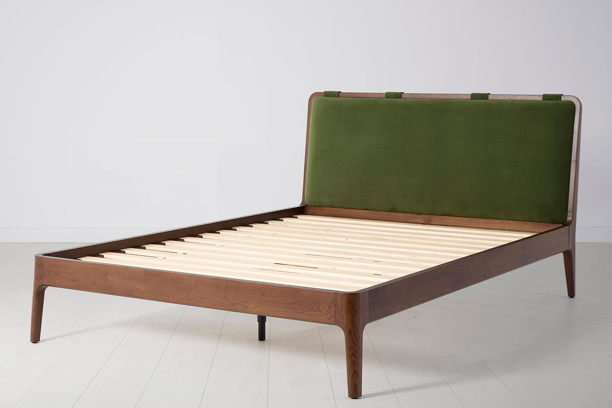 Bed 05 King Sized Bed, Walnut / Vine