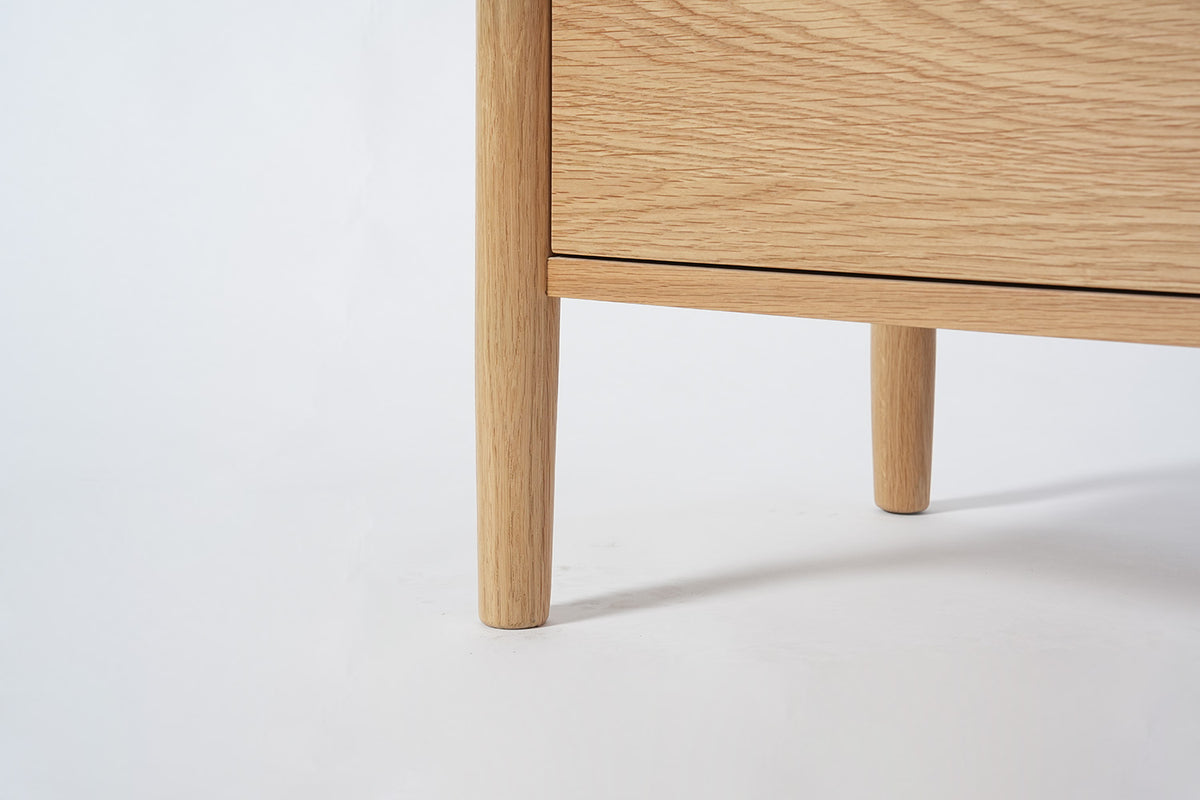 Bedside Table 03, Oak