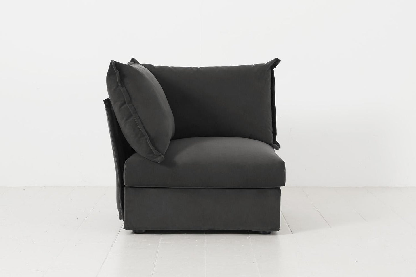 Model 06 Corner Seat Module, Charcoal