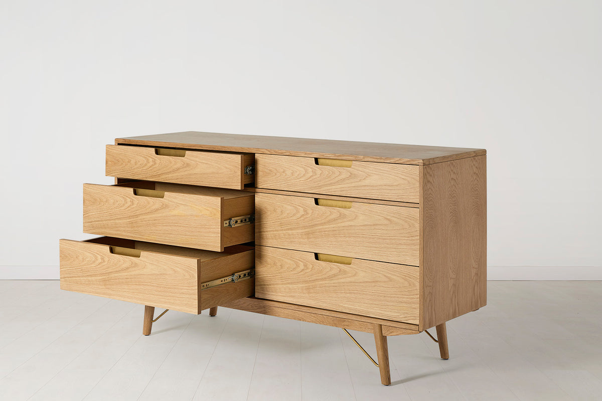 Chest of Drawers 01