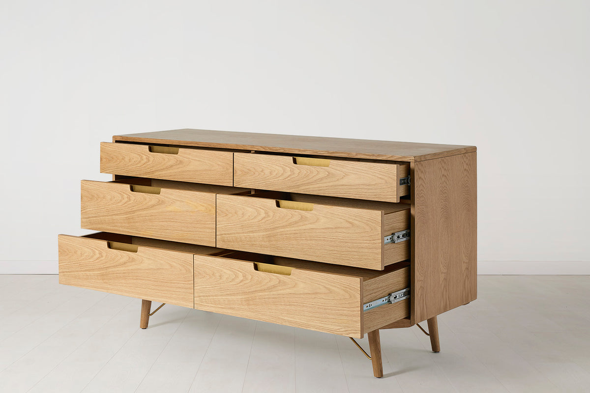 Chest of Drawers 01