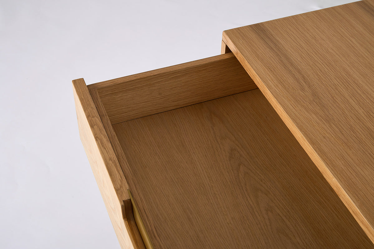 Chest of Drawers 01