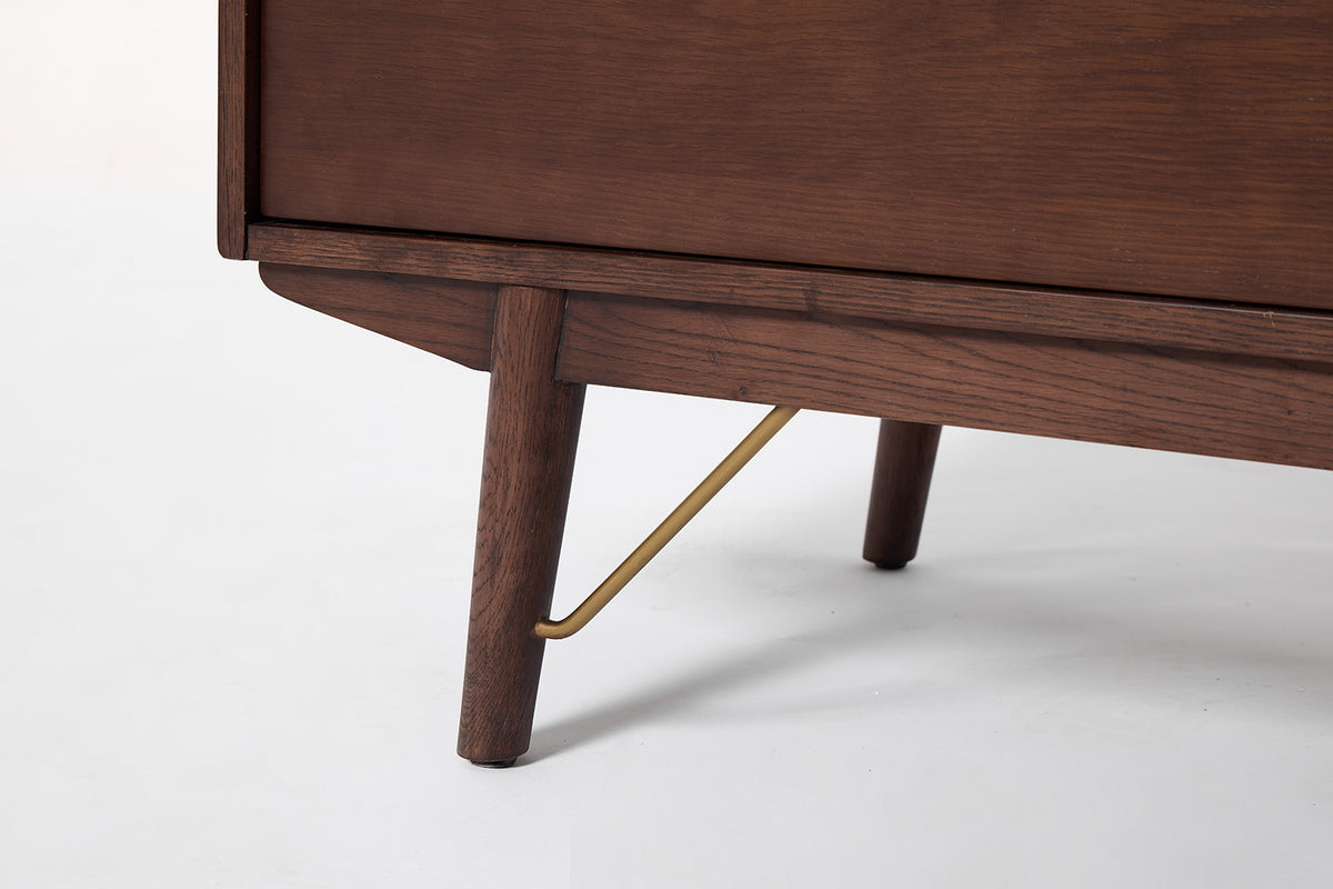 Chest of Drawers 01